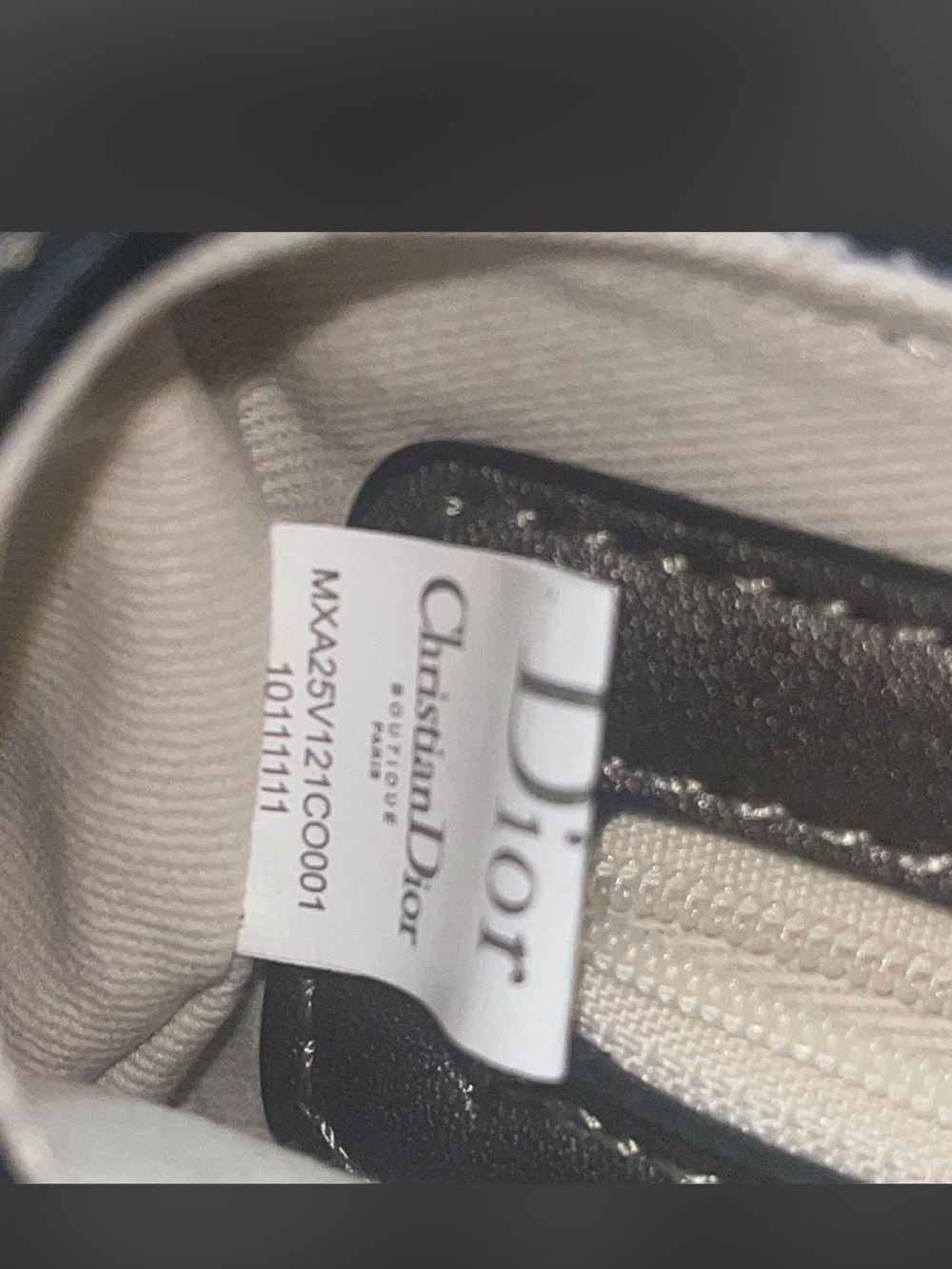Dior Black Leather Saddle Bag with Branded Strap - Picture 6 of 8